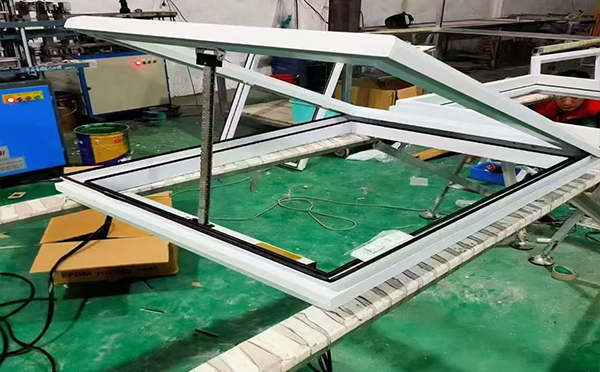 某地下车库出入口大武口排烟窗配置工程